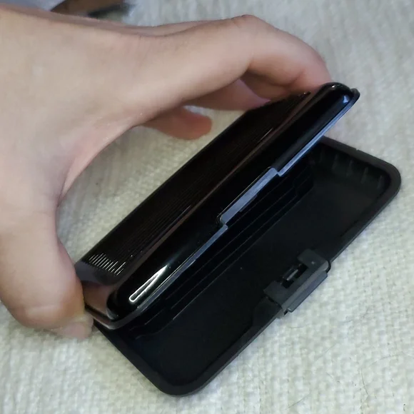 Discreet Mini Wallet - Picture 1 of 5